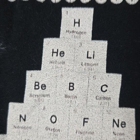 O CHEMIST TREE Science Periodic Table Christmas Tee Black Holiday Shirt Men's - Picture 5 of 10